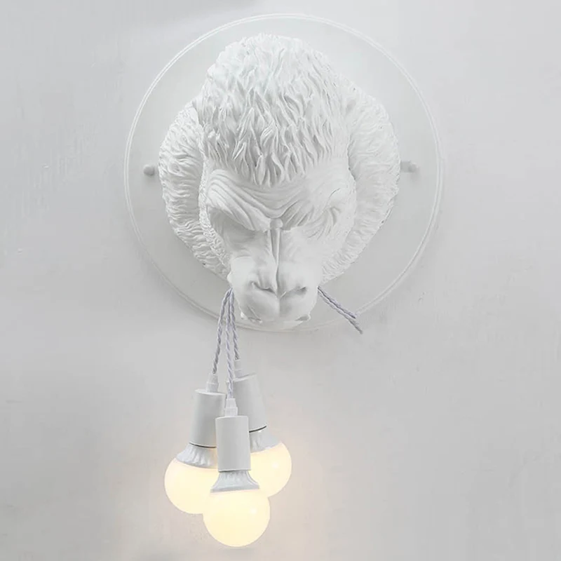 Orang-oetan hoofd wandgemonteerde lamp decoratieve hars 3 lampen zwart/witte wandkandelaar voor veranda Clearhalo