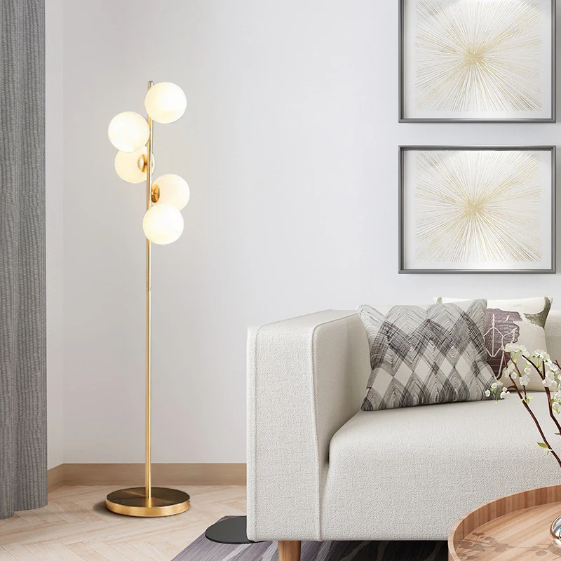 Orb staande lamp moderniteit melkachtig glas 5-lichts gouden leesvloerverlichting voor woonkamer Clearhalo