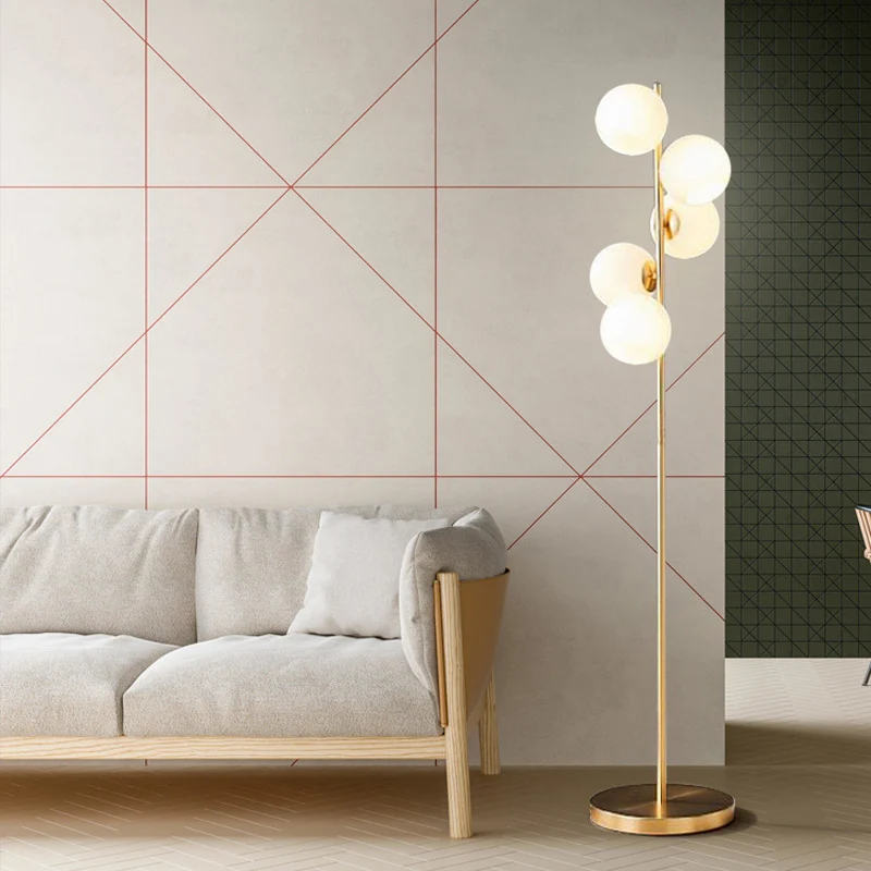 Orb staande lamp moderniteit melkachtig glas 5-lichts gouden leesvloerverlichting voor woonkamer Clearhalo