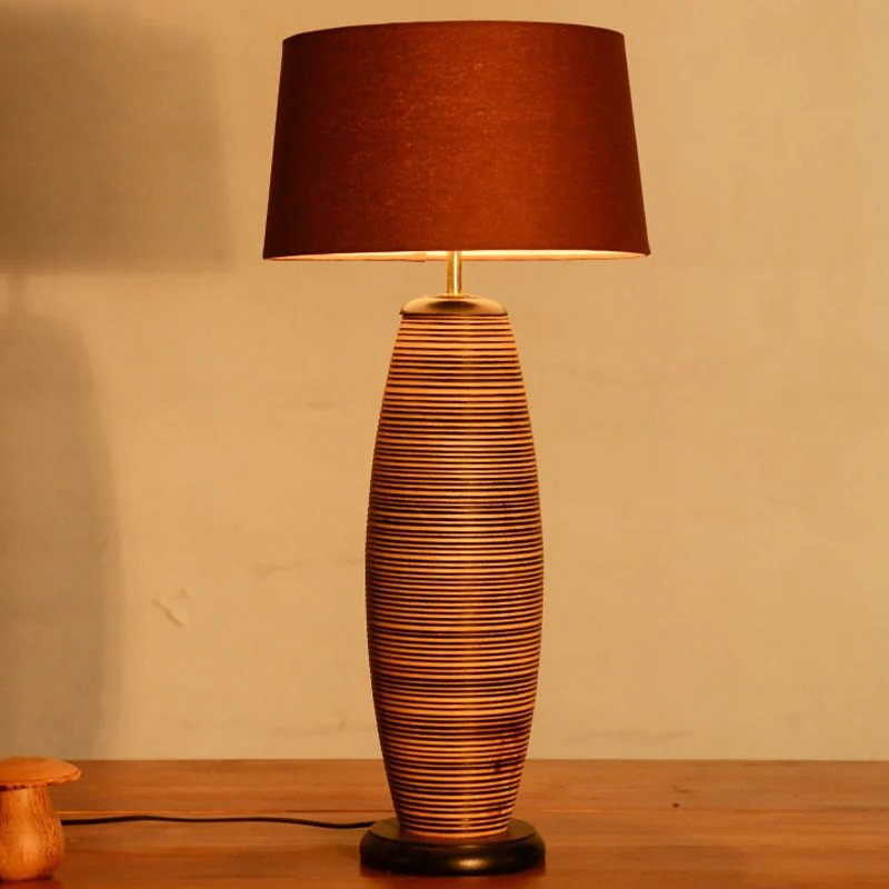 Ovale taakverlichting Azië hout 1 lamp koffie kleine bureaulamp met trommelstof kap Clearhalo