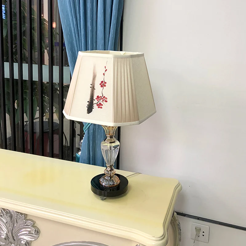 Paneelklok Slaapkamer Tafelverlichting Stoffen kap 1 licht Hedendaagse nachtlamp met bloemenschilderijontwerp Clearhalo
