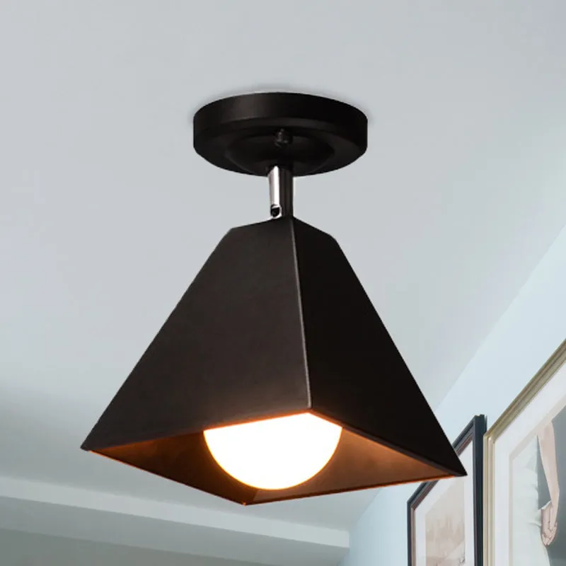 Piramidale plafondlamp van ijzer met draaibare kap, industriële 1/2/3-kops lounge, semi-inbouwarmatuur zwart/wit Clearhalo