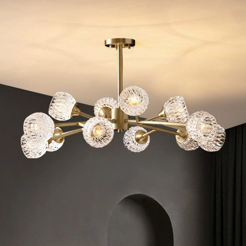 Postmoderne hanglamp met metalen tak, kroonluchter met gouden afwerking en heldere kristallen kap Clearhalo