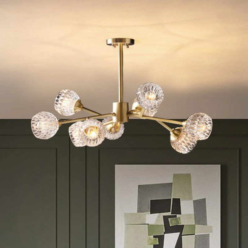 Postmoderne hanglamp met metalen tak, kroonluchter met gouden afwerking en heldere kristallen kap Clearhalo