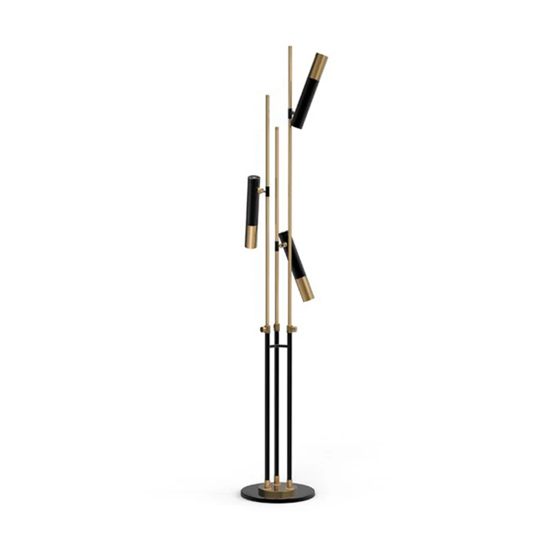 Postmoderne staande lamp, goud en zwart, buisvormige spot met 3 lampen en metalen kap Clearhalo