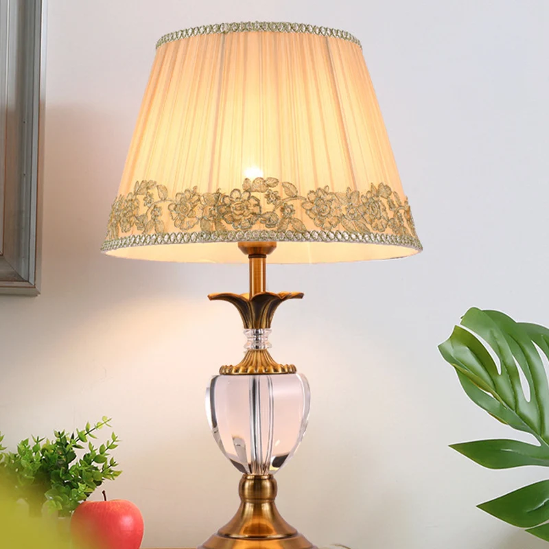 Potvorm Taakverlichting Modernisme Handgeslepen kristal 1 lamp Kleine bureaulamp beige Clearhalo