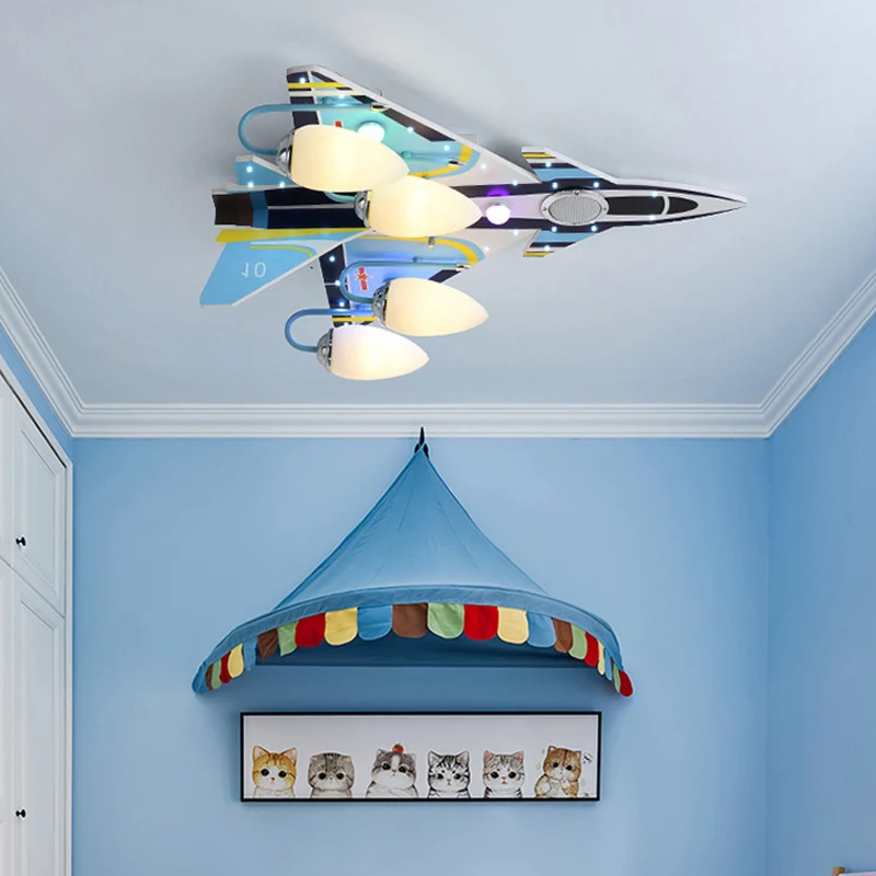 Pretpark aanvalsvliegtuigen plafondmontage licht hout 4 hoofden blauwe kinderplafondlamp Clearhalo