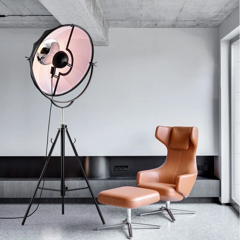 Radar Studio vloerspot industriële stijl stoffen 1-lichts zwarte vloerlamp met statief Clearhalo