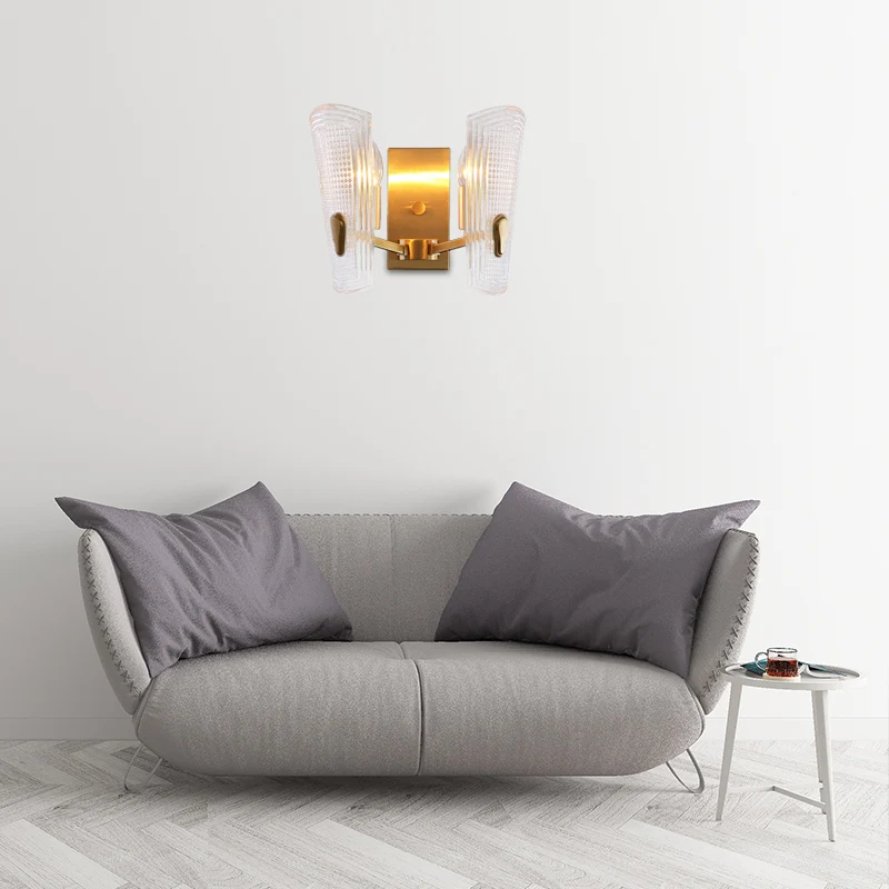Rechthoekige achterplaat metalen wandlamp moderne gouden 1/2-kops blaker lichtarmatuur met heldere prismatische glazen kap...