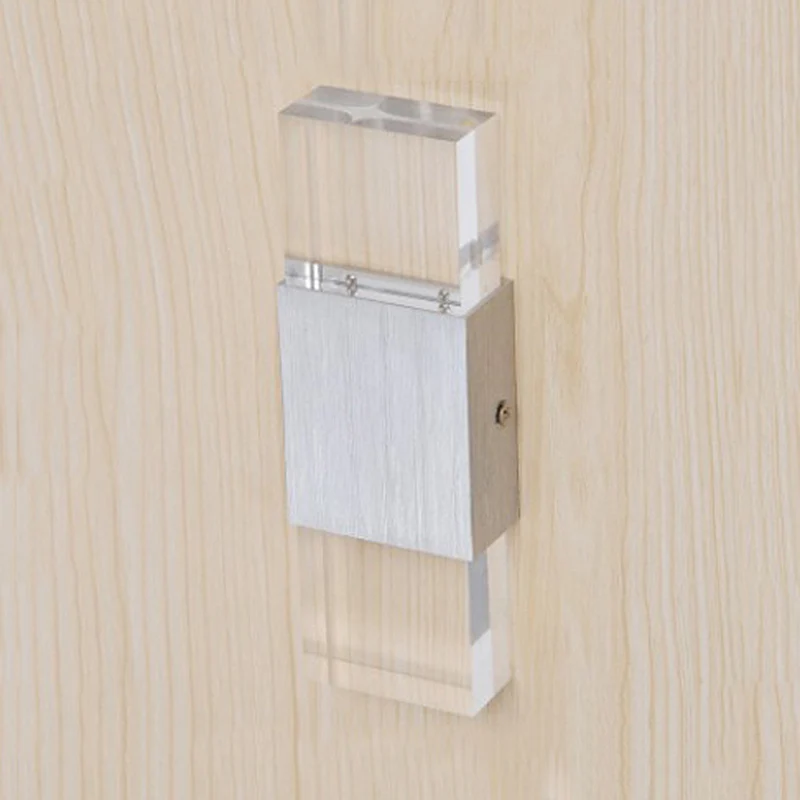 Rechthoekige acryl LED omhoog en omlaag wandkandelaar Moderne 1-lichts zilveren wandlamp warm/wit licht Clearhalo