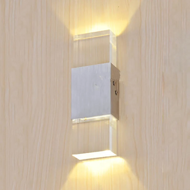 Rechthoekige acryl LED omhoog en omlaag wandkandelaar Moderne 1-lichts zilveren wandlamp warm/wit licht Clearhalo