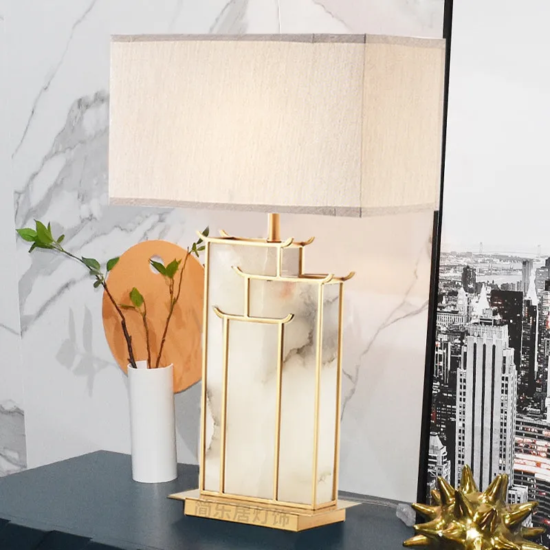 Rechthoekige stoffen taaklamp eigentijds 1-lamps witte tafellamp met gouden frame en marmeren paneeldeco Clearhalo