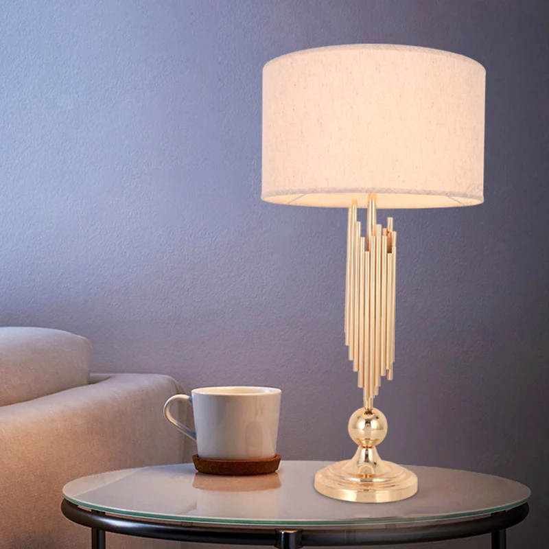 Rechtzijdige schaduw Taakverlichting Moderne stof 1-lamps nachttafellamp goud Clearhalo