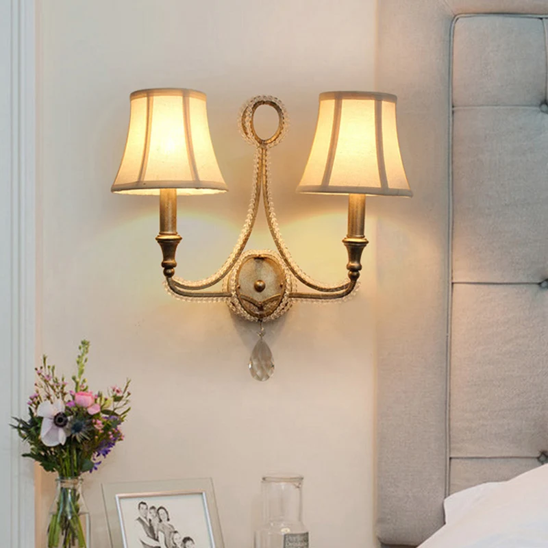 Retro Loft stoffen wandlamp 2-kops conisch schanslicht met kristallen kralenstreng verouderd zilver Clearhalo