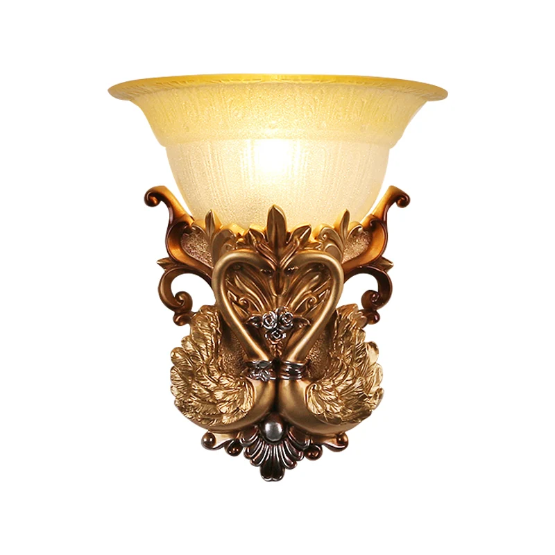Retrostijl 2 zwanen wandlamp 1 lamp hars wandlamp met klokvormige geribbelde glazen kap goud Clearhalo