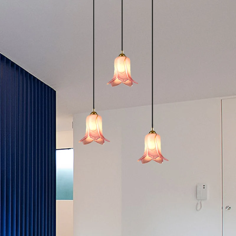 Romantische Pastorale Lelie Cluster Hanger 3 Lampen Wit/Groen/Paars Glas LED Plafond Hang Armatuur voor Foyer Clearhalo