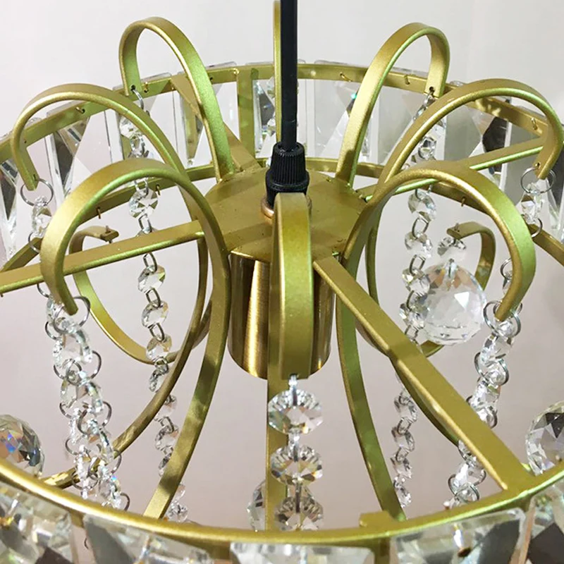 Ronde mini-hanglamp met ophanging, eenvoudig ijzeren frame, 1 lamp, gouden plafondlamp met kristallen druppel Clearhalo