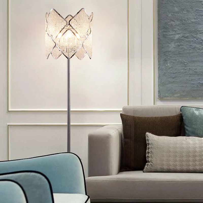 Ronde Parlor Staande Vloerlamp Modern Helder Kristal Strand 1 Kops Goud/Chroom Vloerlamp met Ruitontwerp Clearhalo