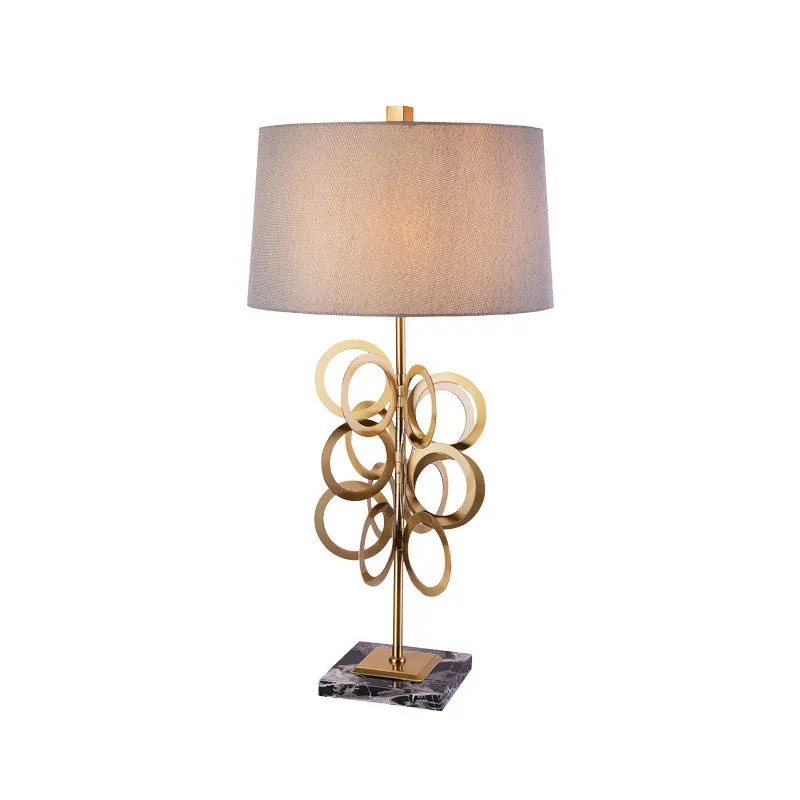 1 ronde studielamp Tradition Metal Task Lighting messing met witte tonvormige stoffen kap Clearhalo