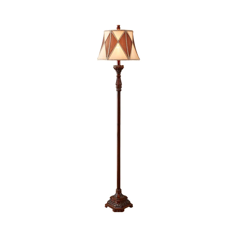 Roodbruine vloerlamp met 1 lamp antieke stijl, stof uitlopende kap, staande staande lamp met harlekijnontwerp Clearhalo