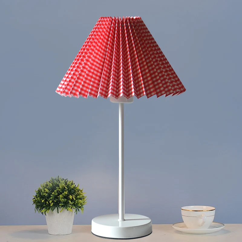 Rood/Geel Gevouwen Nachtkastje Licht Cartoon 1 Lamp Papieren Leeslamp Met Ronde Ijzeren Voet Clearhalo