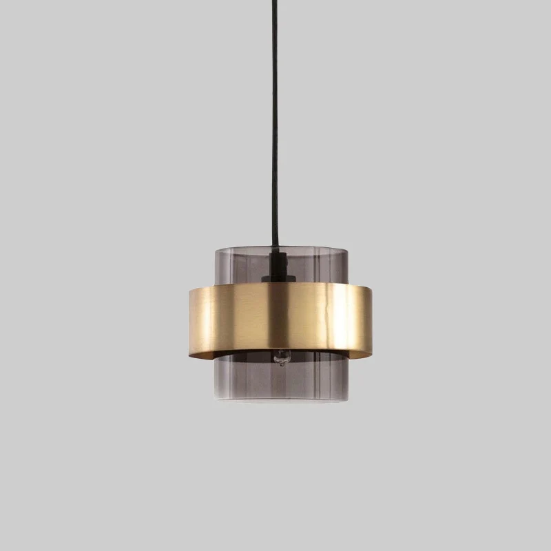 Rookgrijze glazen zuilhanglamp, hangende plafondlamp uit het midden van de eeuw, met één lamp en gouden ringbeschermer bov...