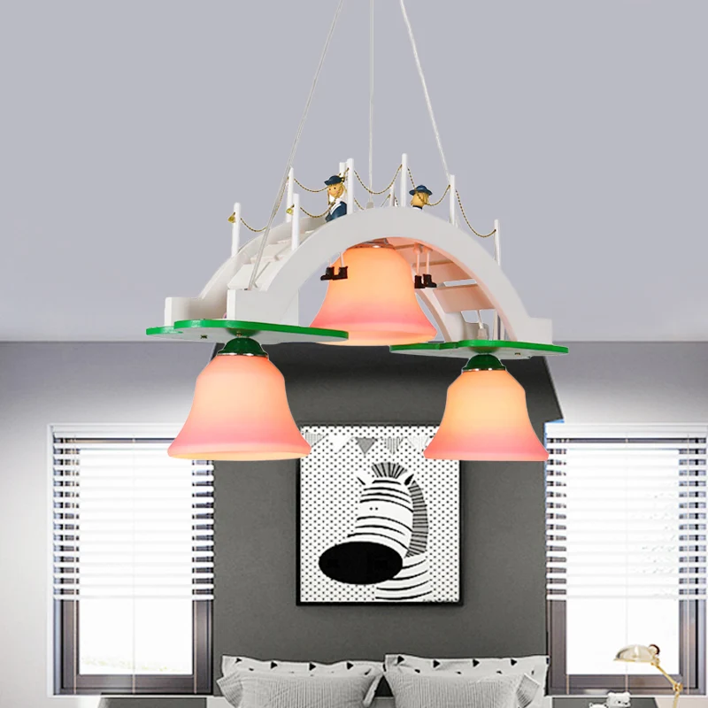 Roze glazen belkroonluchter voor kinderen, 3-lichts hanglamp met houten brugontwerp Clearhalo