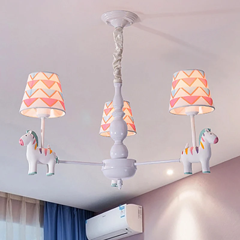 Roze taps toelopende schaduw hangende kroonluchter cartoon stof hanglamp voor slaapkamer Clearhalo