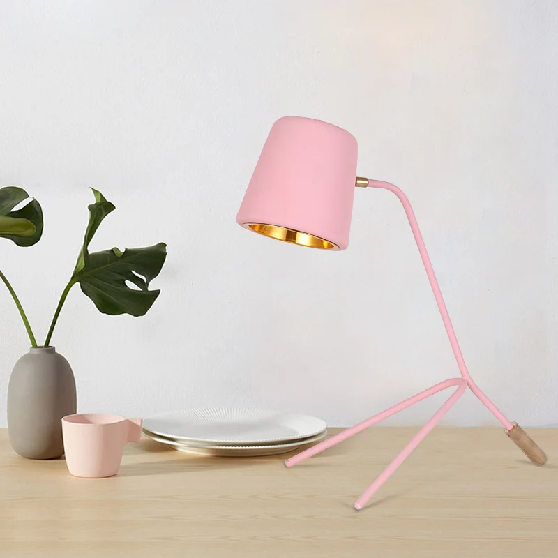 Roze/geel/groene afwerking Kegelbureaulamp Macaron 1 lichtmetalen leeslamp op statief voor slaapkamer Clearhalo