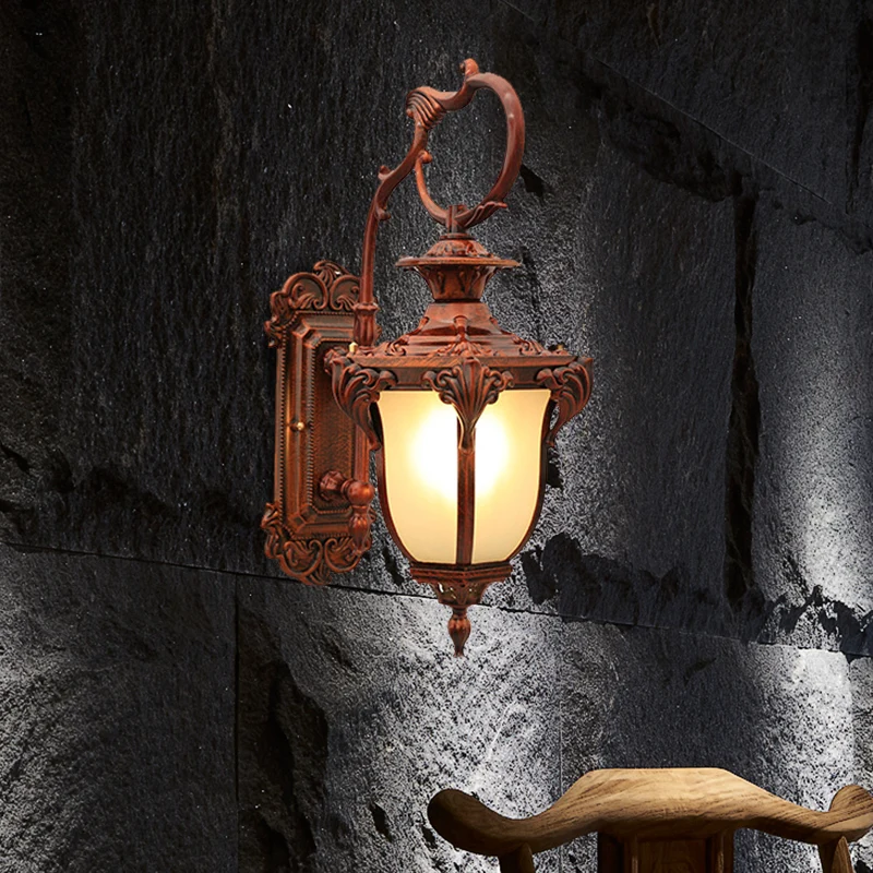 Rustieke eikelvormige wandmontage verlichting 1 kop matglazen wandlamp schans zwart/rood voor binnenplaats Clearhalo