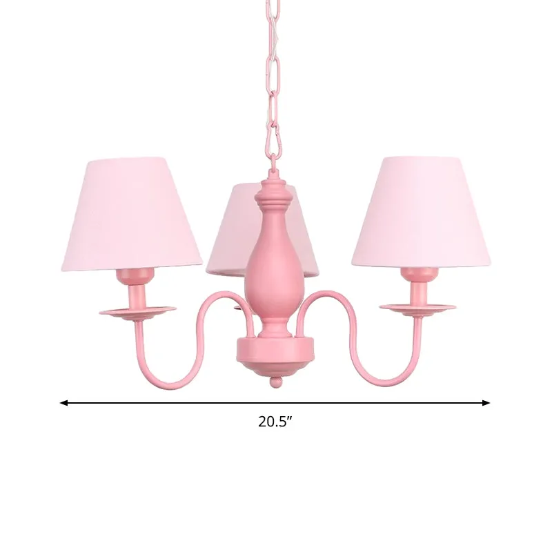 Scandinavische stijlvolle taps toelopende kroonluchter, drie lampen, metalen hanglamp voor kinderslaapkamer Clearhalo