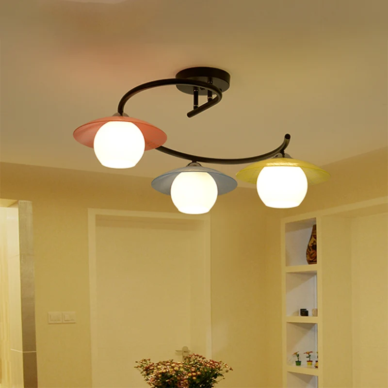 Schotel semi-inbouwlamp modernistisch rood-geel-blauw glas 3 koppen zwarte spiraalvormige inbouwlamp met globale kap Clear...