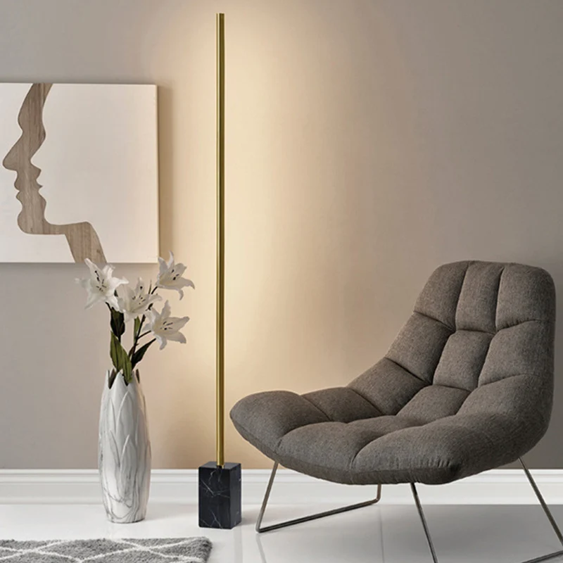 Staafvormige LED-vloerlamp Eenvoud Marmer Zwart/Goud Vloerstaande lamp voor woonkamer Clearhalo