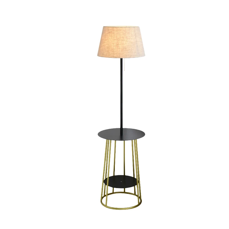 Staande tafellamp met stoffen ton, modernistische enkele vloerlamp met zwarte en gouden afwerking en trekketting Clearhalo