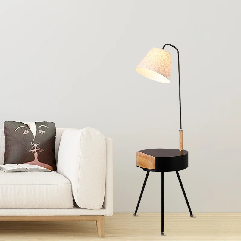 Statieftafel Vloerverlichting Moderne metalen enkele kop Staanlamp zwart/grijs/wit en hout met stoffen kap Clearhalo