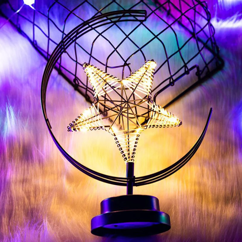 Ster en Maan Metallic Batterij Tafelverlichting Art Decor Zwarte LED Nachtkastje Lamp voor Slaapkamer Clearhalo