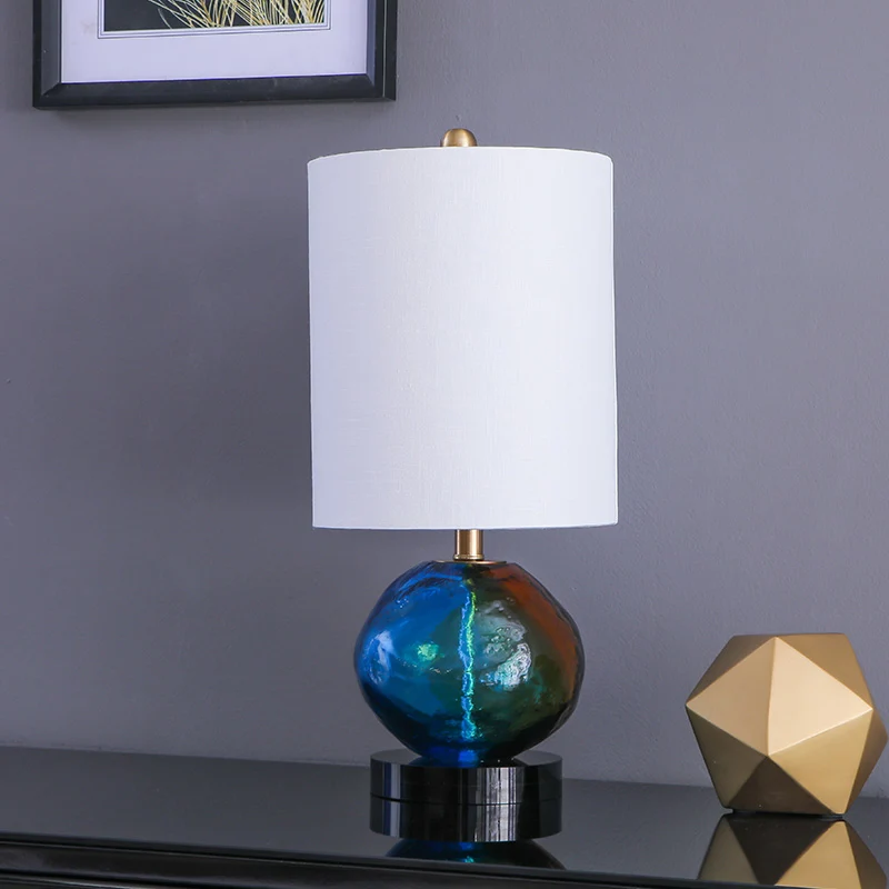 Stoffen cilindertafellamp Eigentijds 1-lichts witte nachtlamp met groen glazuur Deco Clearhalo