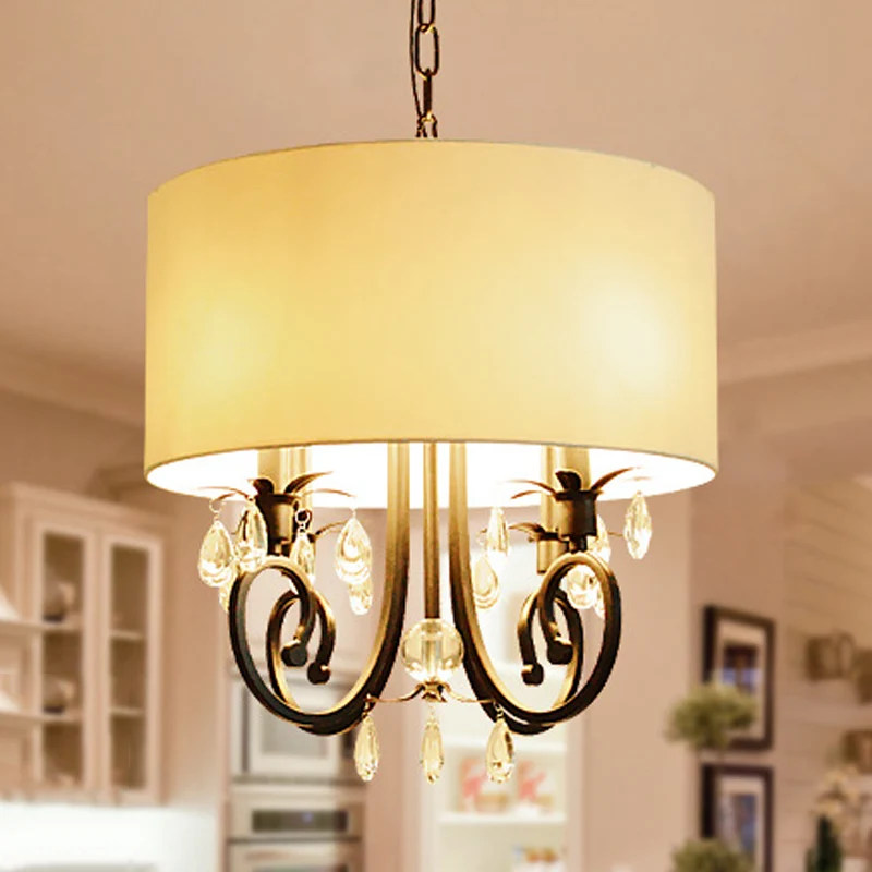 Stoffen witte hanglamp Drum 4-lichts Traditionele kroonluchterlamp voor slaapkamer Clearhalo