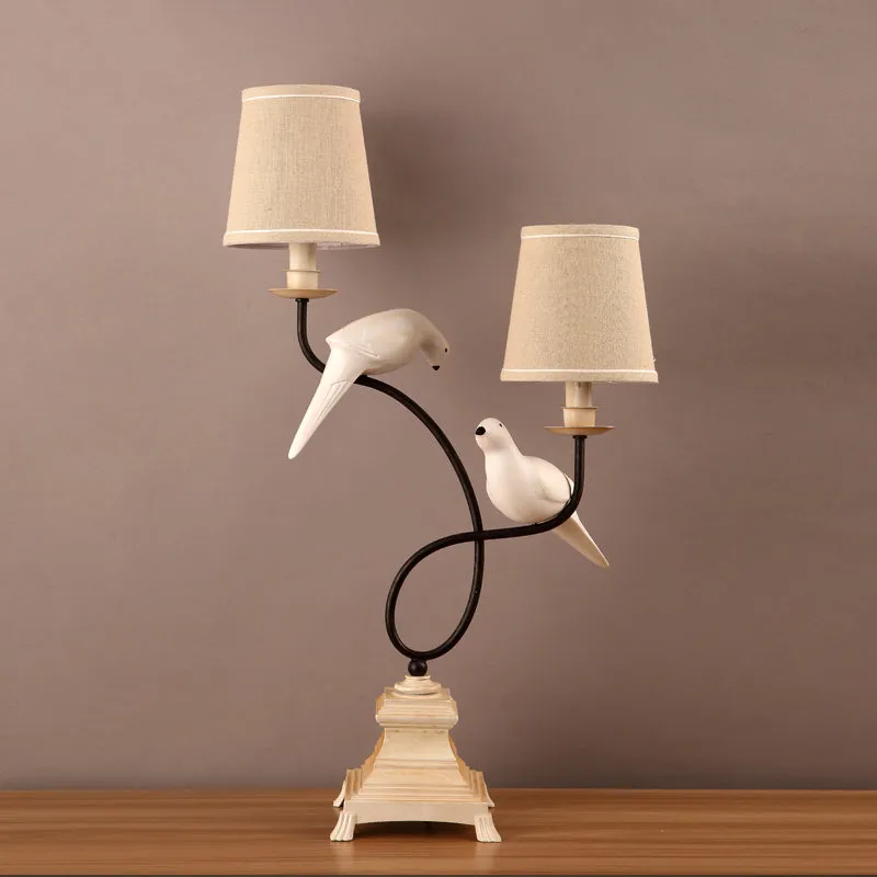 Tafellamp met stoffen ton, modern, 2 lampen, vlasleeslamp met duivendeco Clearhalo
