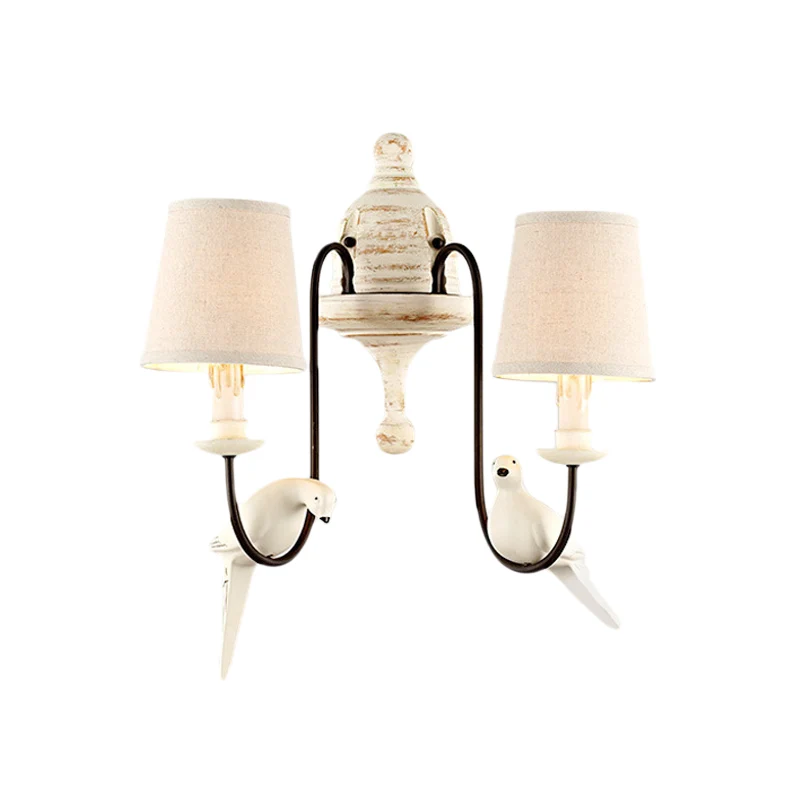 Taps toelopende slaapkamerwandlamp Landelijk Metaal 1/2 Licht Wit Schanslamp met vogelaccenten Clearhalo