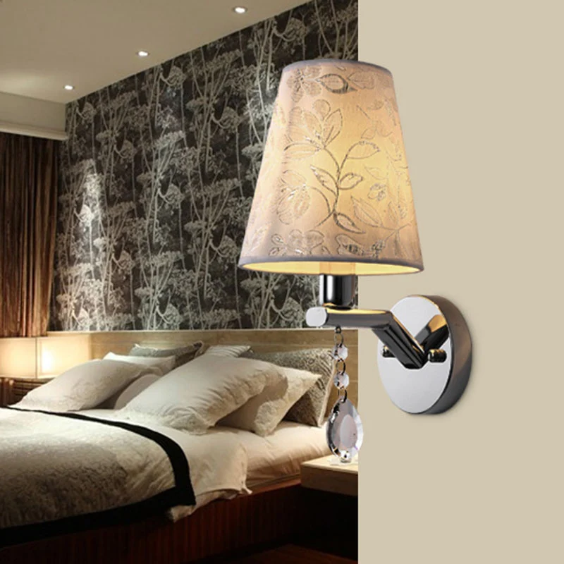 Taps toelopende wandkandelaar voor de woonkamer, traditionele stof, 1 lamp, witte LED-wandlamp met heldere kristallen drup...