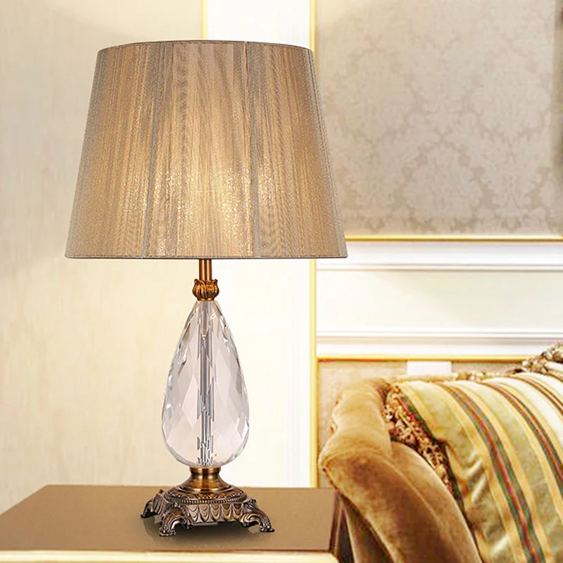 Teardrop K9 kristallen tafellamp landelijk 1-lichts slaapkamer nachtkastje beige met stoffen geplooide kap Clearhalo