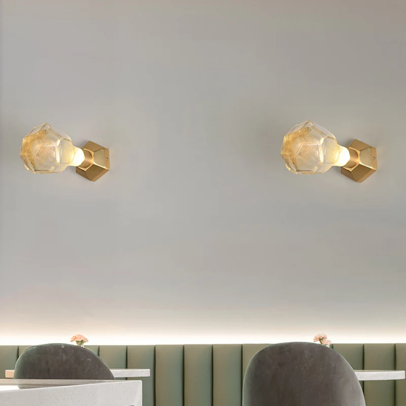 Traditionalisme Geometrische wandmontagelamp LED bubbelglas wandkandelaar goud voor restaurant Clearhalo