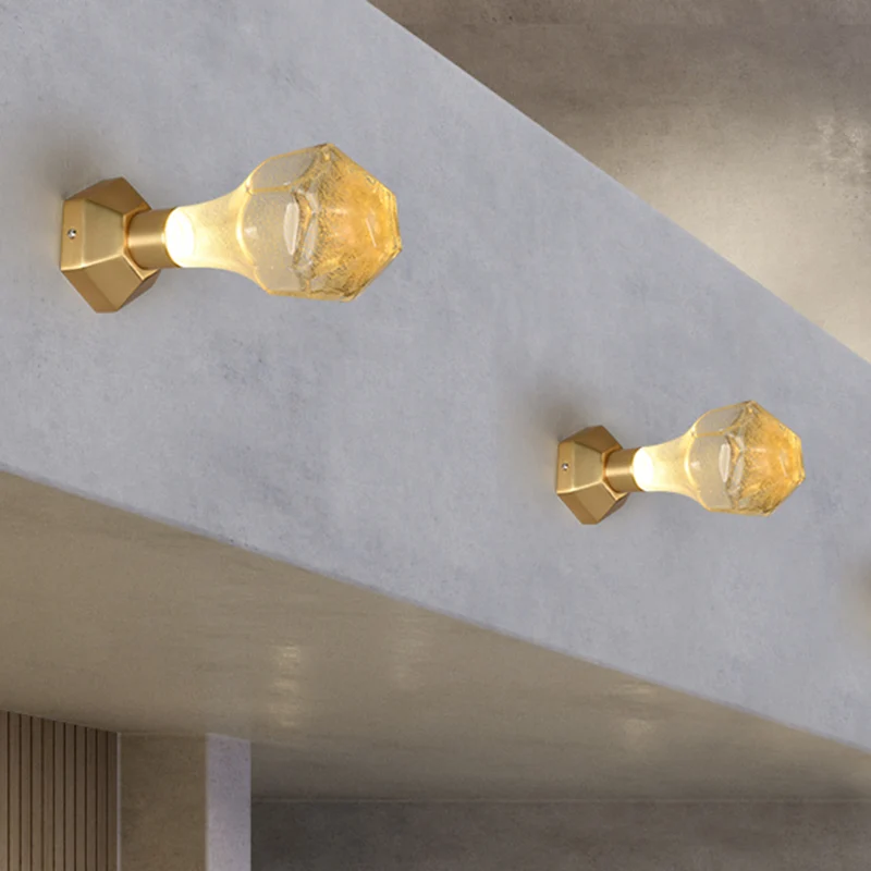 Traditionalisme Geometrische wandmontagelamp LED bubbelglas wandkandelaar goud voor restaurant Clearhalo