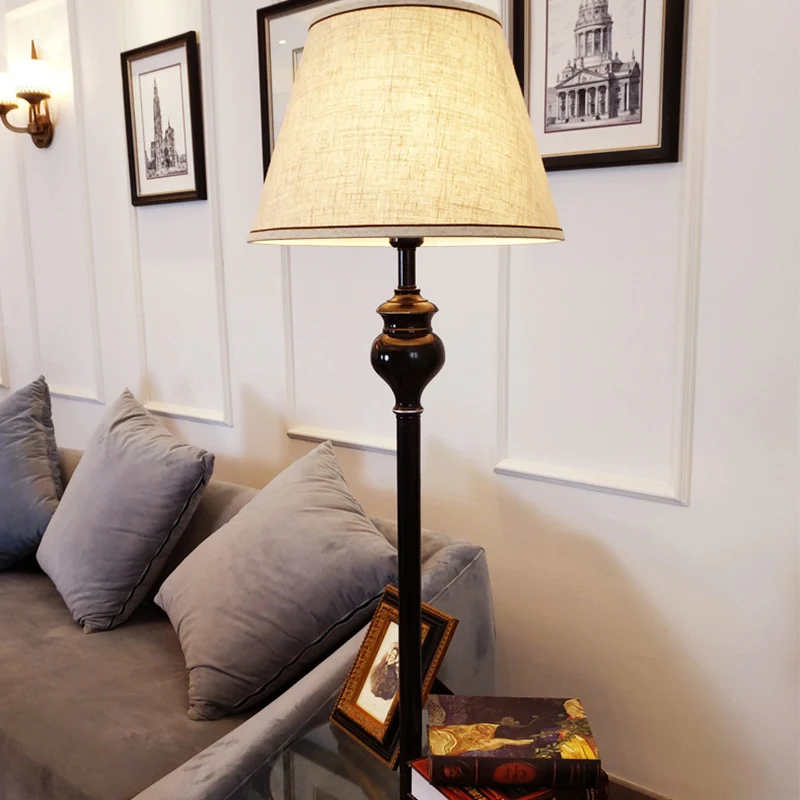 Traditionele conische vloertafellamp met 1 lamp, stoffen kap, staande vloerlamp abrikoos Clearhalo