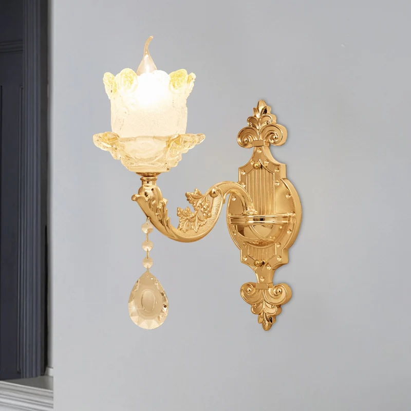 Traditionele gescrolde armkandelaar 1/2-lamp glazen bloesemschaduw wandmontagelamp messing met kristallen accenten Clearhalo