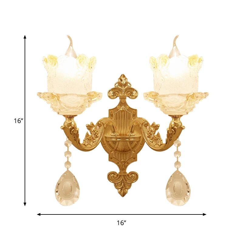 Traditionele gescrolde armkandelaar 1/2-lamp glazen bloesemschaduw wandmontagelamp messing met kristallen accenten Clearhalo