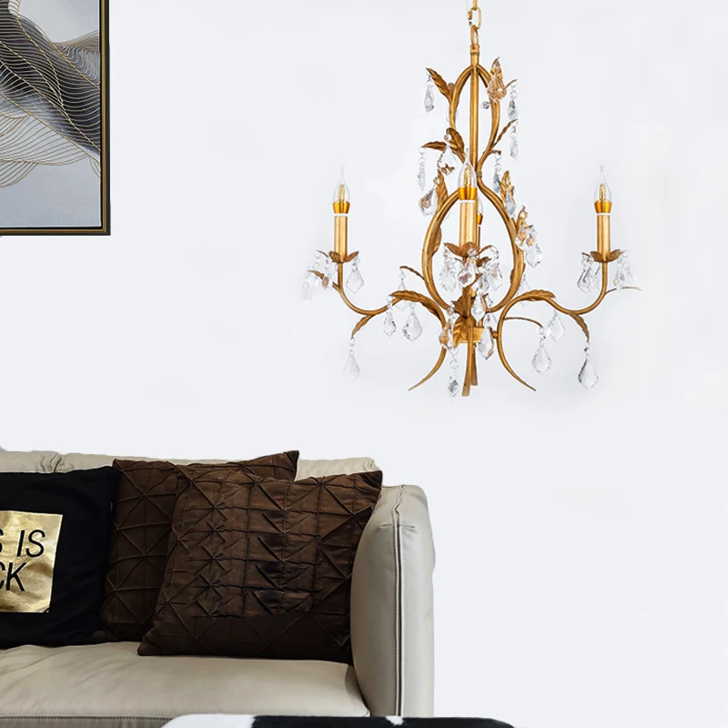 Traditionele kroonluchter met gouden arm, 4 lampen, hangend plafondlicht van metaal en kristal Clearhalo