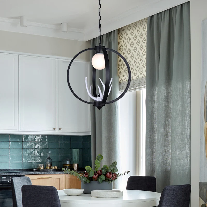 Traditionele Orb-hanglamp, metalen kroonluchter met enkele lamp en witte glazen kap zwart Clearhalo