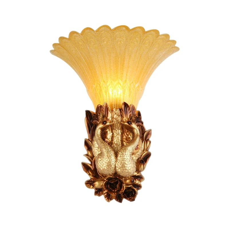 Traditionele stijl Phoenix wandlamp 1 kop hars en amberkleurige glazen wandkandelaar goud voor foyer Clearhalo